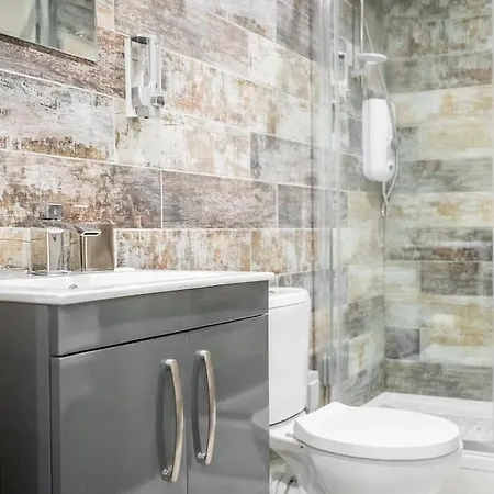 Regina Bradford Centre Apartment Bradford (West Yorkshire)